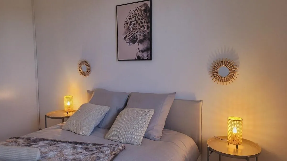 Charming T2 In Frouzins Apartment