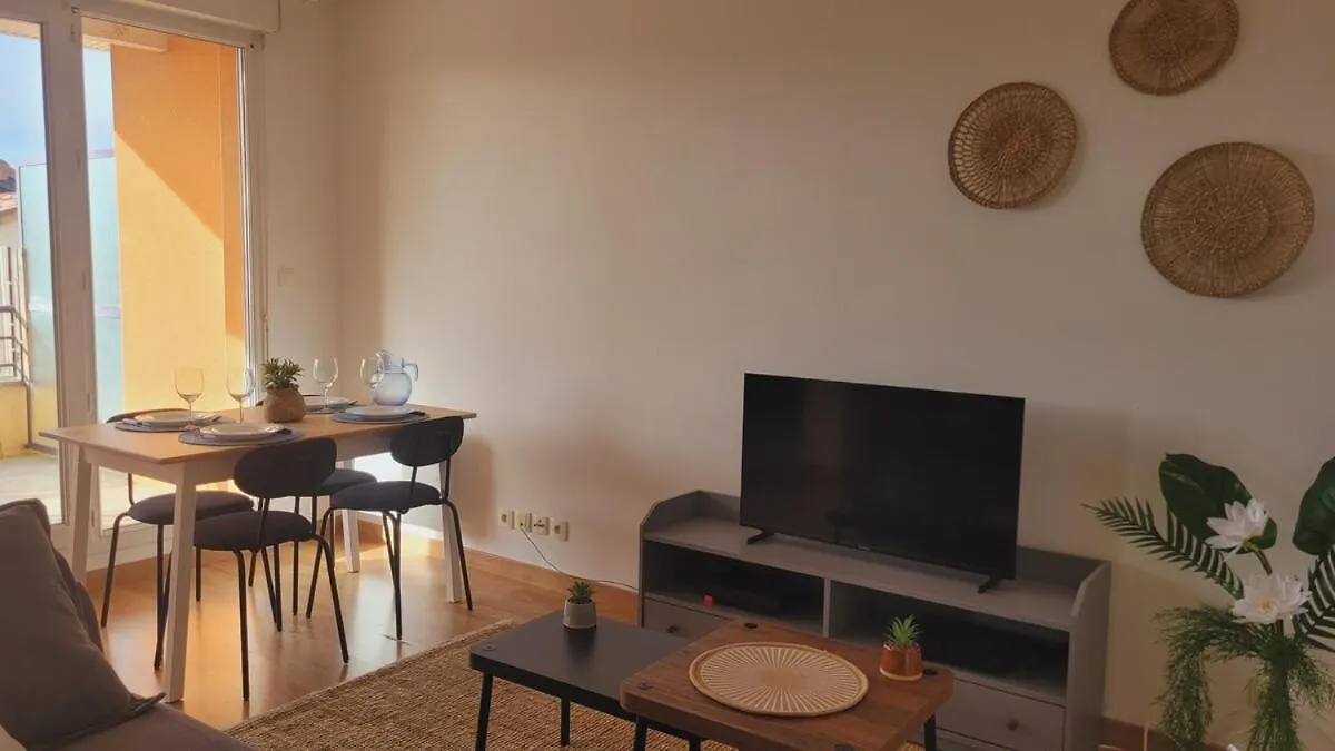 Charming T2 In Frouzins Apartment 0*,